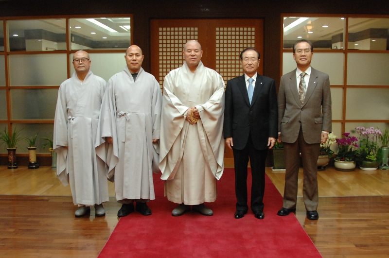 2011.02.11_SBS회장,사장 예방2